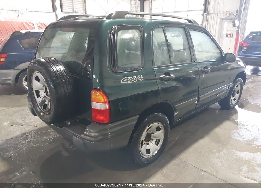 2002 CHEVROLET TRACKER HARD TOP BASE VIN: 2CNBJ13C826930297