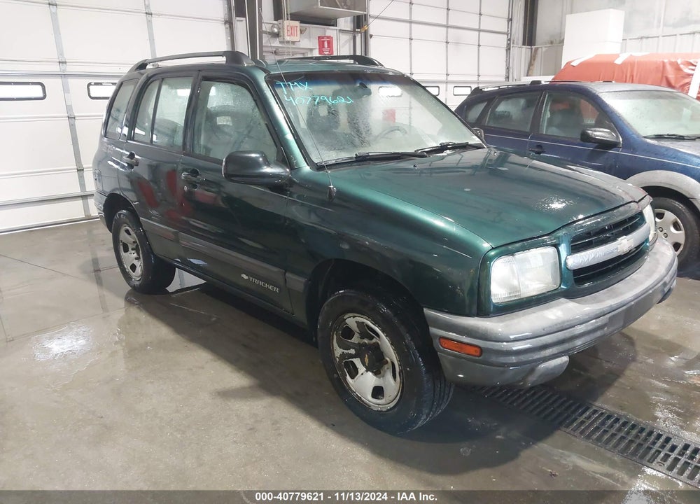 2002 CHEVROLET TRACKER HARD TOP BASE VIN: 2CNBJ13C826930297