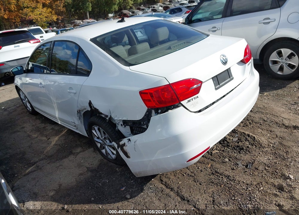 2012 VOLKSWAGEN JETTA 2.5L SE VIN: 3VWBP7AJ7CM112927