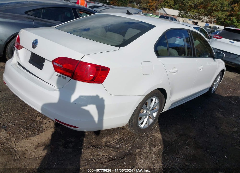 2012 VOLKSWAGEN JETTA 2.5L SE VIN: 3VWBP7AJ7CM112927