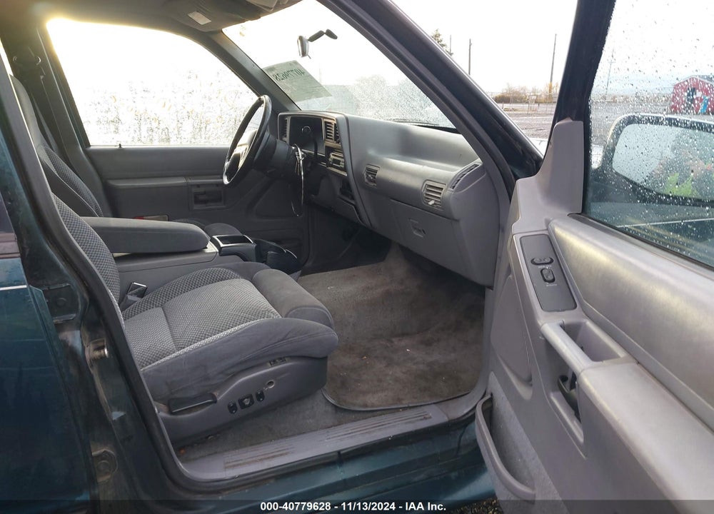 1994 FORD EXPLORER VIN: 1FMDU32X6RUA15430