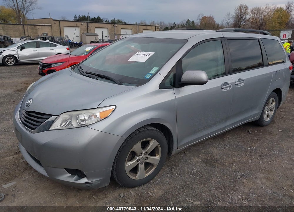 2014 TOYOTA SIENNA LE V6 8 PASSENGER VIN: 5TDKK3DC9ES505869