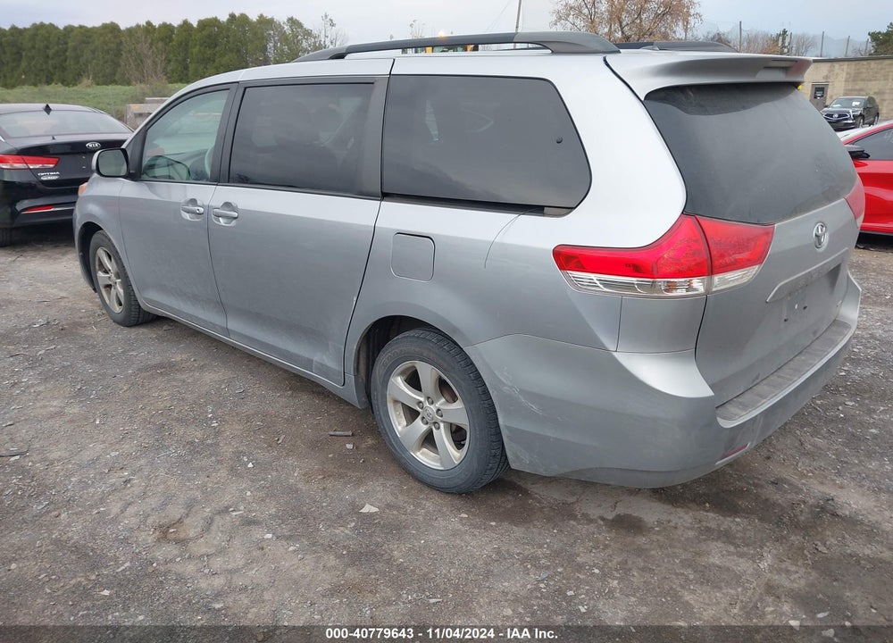 2014 TOYOTA SIENNA LE V6 8 PASSENGER VIN: 5TDKK3DC9ES505869