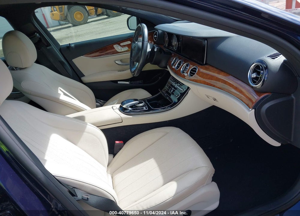 2018 MERCEDES-BENZ E 300 VIN: WDDZF4JB5JA473116