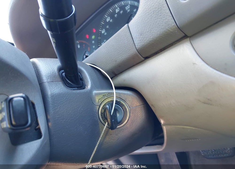 2003 TOYOTA CAMRY LE VIN: 4T1BE32K53U680934