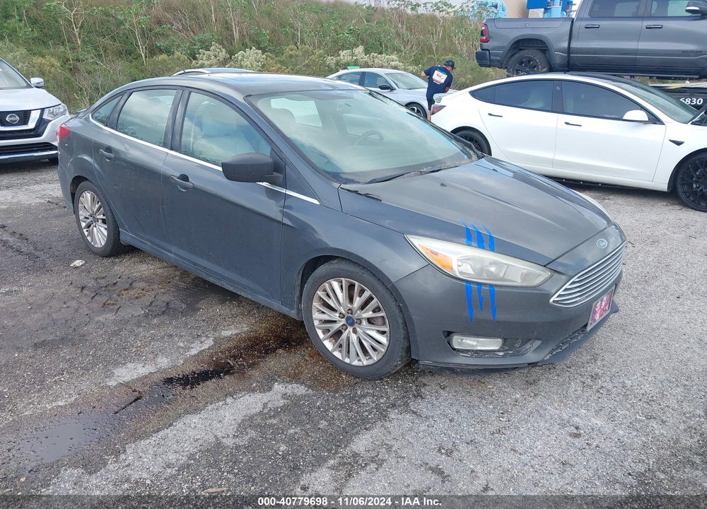 2017 FORD FOCUS TITANIUM VIN: 1FADP3J2XHL264678