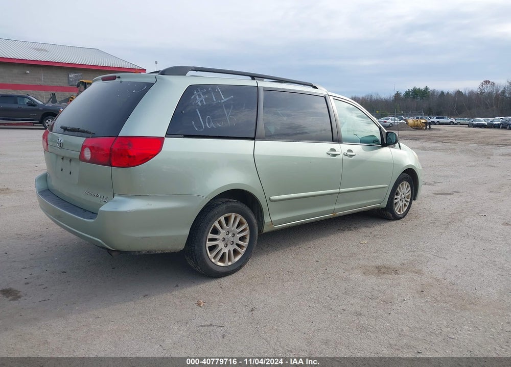 2010 TOYOTA SIENNA LE VIN: 5TDJK4CCXAS033601