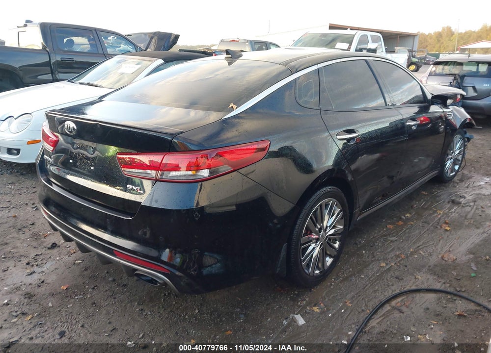 2018 KIA OPTIMA SX TURBO VIN: 5XXGV4L22JG187407