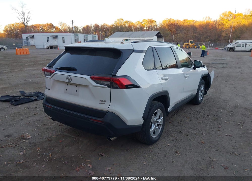 2019 TOYOTA RAV4 XLE VIN: JTMP1RFV9KD012355