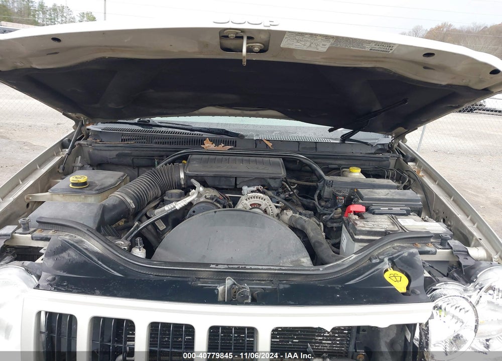 2007 JEEP GRAND CHEROKEE LAREDO VIN: 1J8GR48K17C618592