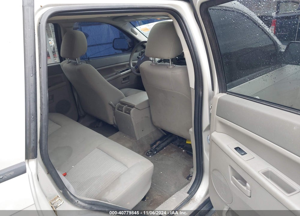 2007 JEEP GRAND CHEROKEE LAREDO VIN: 1J8GR48K17C618592