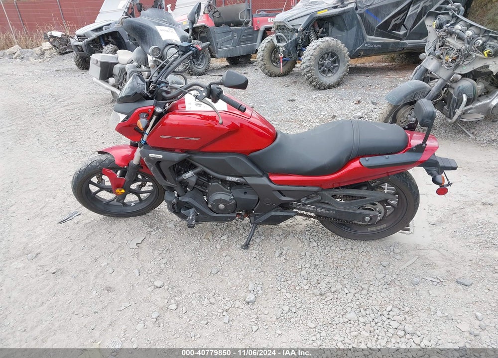 2014 HONDA CTX700 N VIN: JH2RC6804EK000379