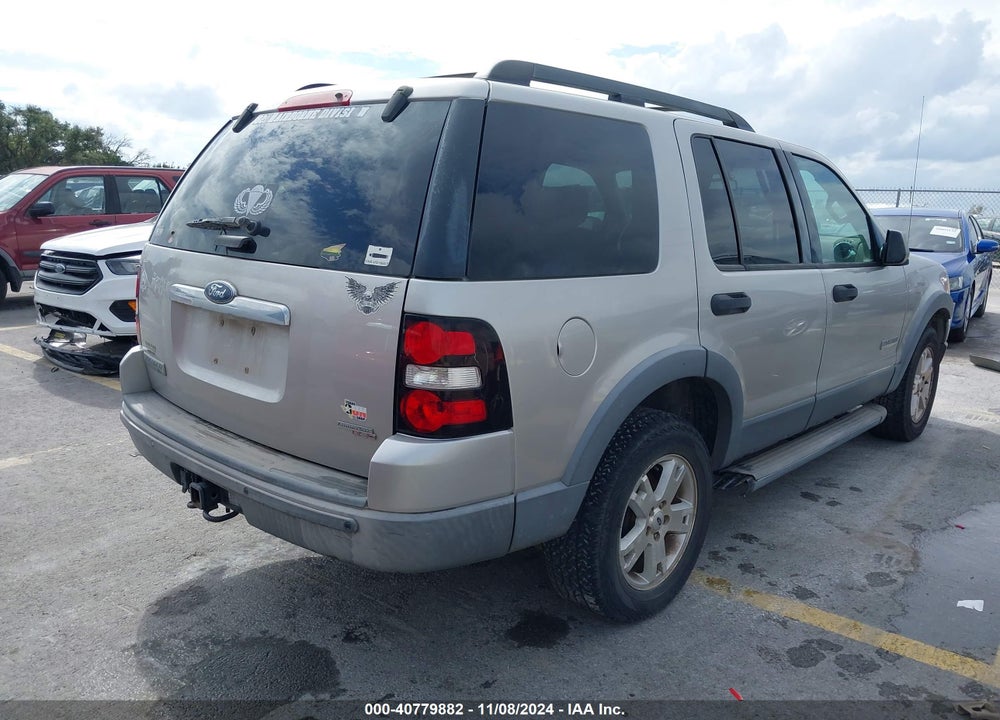2006 FORD EXPLORER XLT VIN: 1FMEU63E76UA98932