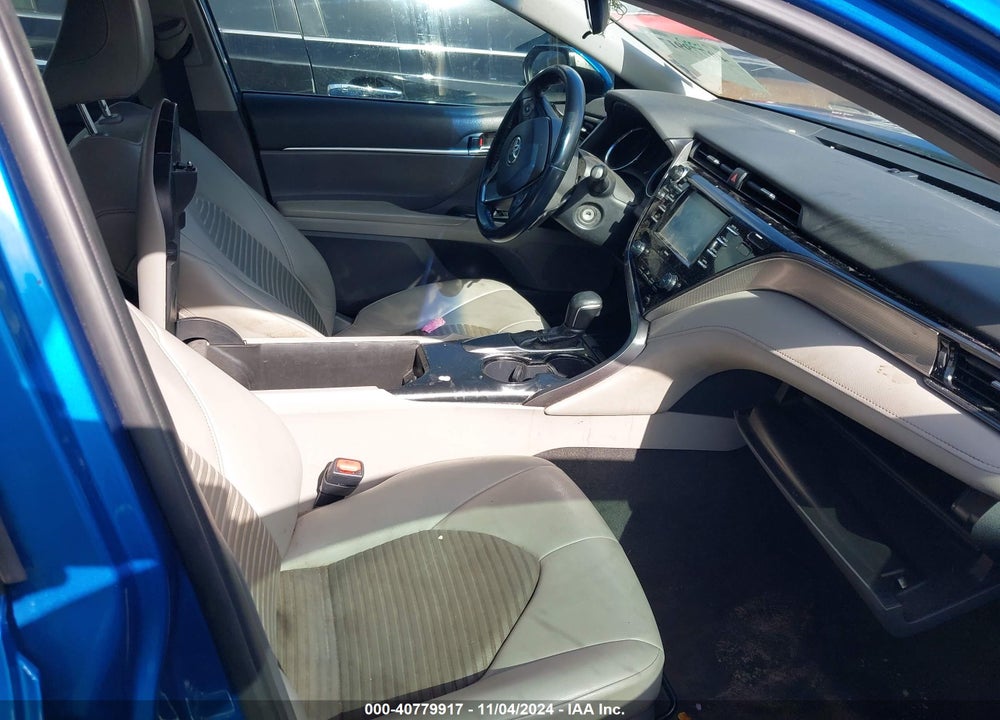 2020 TOYOTA CAMRY SE VIN: 4T1G11AK8LU302128