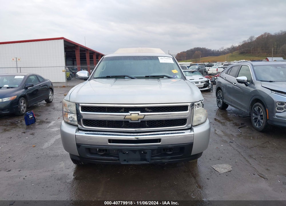 2011 CHEVROLET SILVERADO 1500 WORK TRUCK VIN: 1GCNKPE00BZ200196