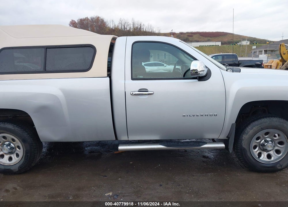 2011 CHEVROLET SILVERADO 1500 WORK TRUCK VIN: 1GCNKPE00BZ200196