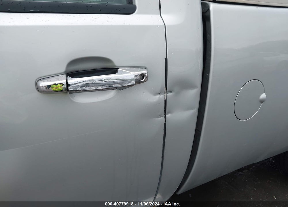 2011 CHEVROLET SILVERADO 1500 WORK TRUCK VIN: 1GCNKPE00BZ200196