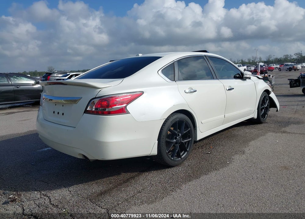 2014 NISSAN ALTIMA 2.5 SV VIN: 1N4AL3AP1EN228436