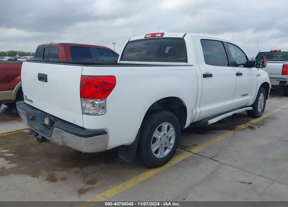 2011 TOYOTA TUNDRA GRADE 5.7L V8 VIN: 5TFEY5F12BX106584