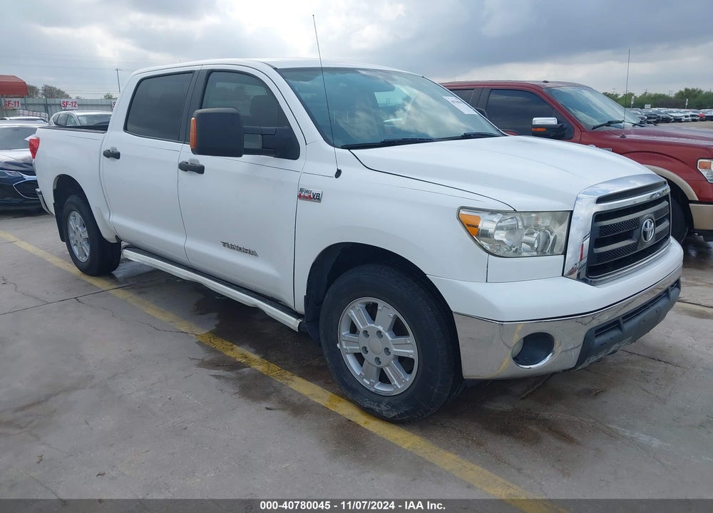2011 TOYOTA TUNDRA GRADE 5.7L V8 VIN: 5TFEY5F12BX106584