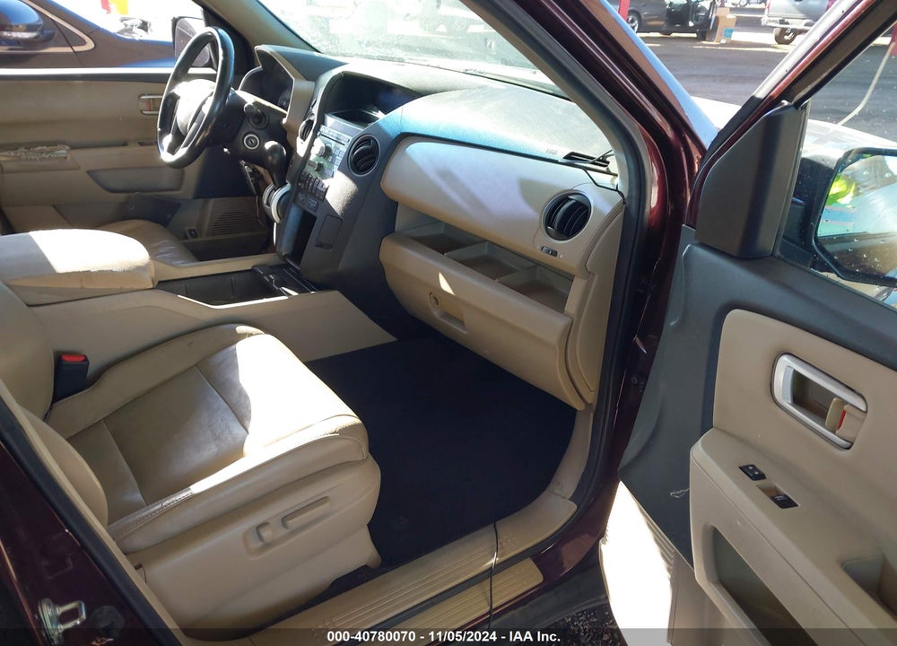 2011 HONDA PILOT EX-L VIN: 5FNYF4H53BB069360