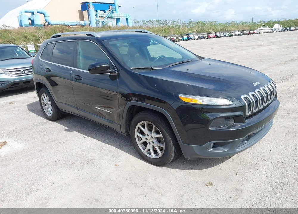2018 CHEROKEE JEEP  LATITUDE PLUS FWD VIN: 1C4PJLLB3JD573978
