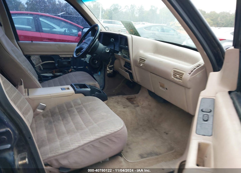 1993 FORD EXPLORER VIN: 1FMDU32X4PUD09681
