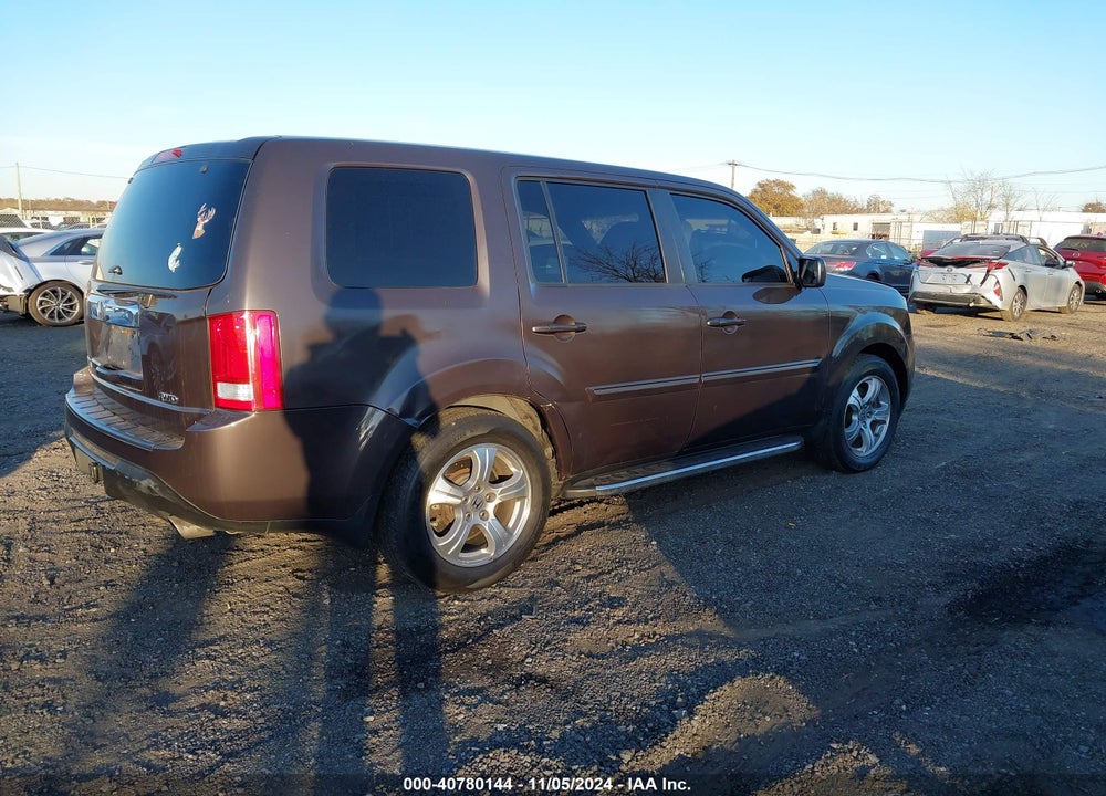 2015 HONDA PILOT EX-L VIN: 5FNYF4H59FB048373
