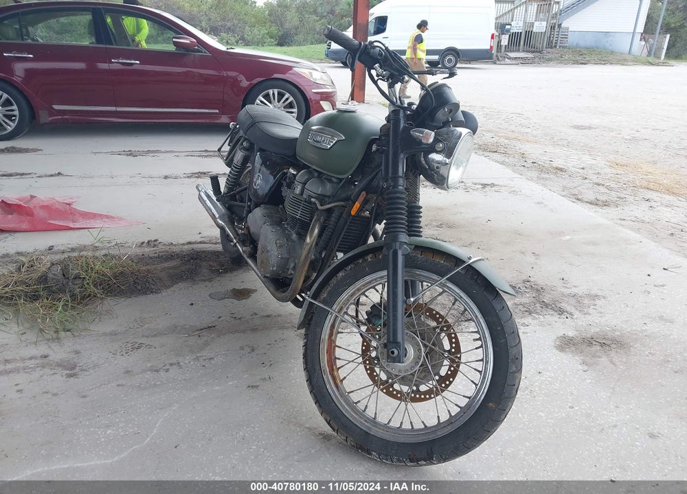 2002 TRIUMPH MOTORCYCLE BONNEVILLE VIN: SMT900HN32J152750
