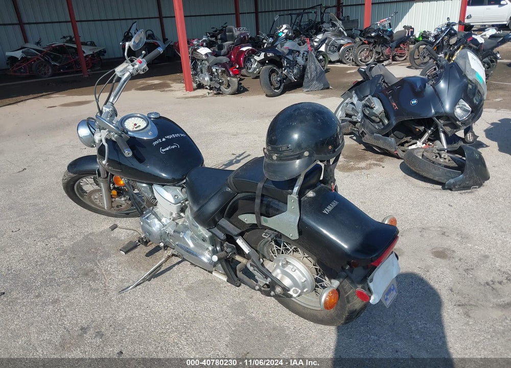 2000 YAMAHA XVS1100 VIN: JYAVP11E2YA003341