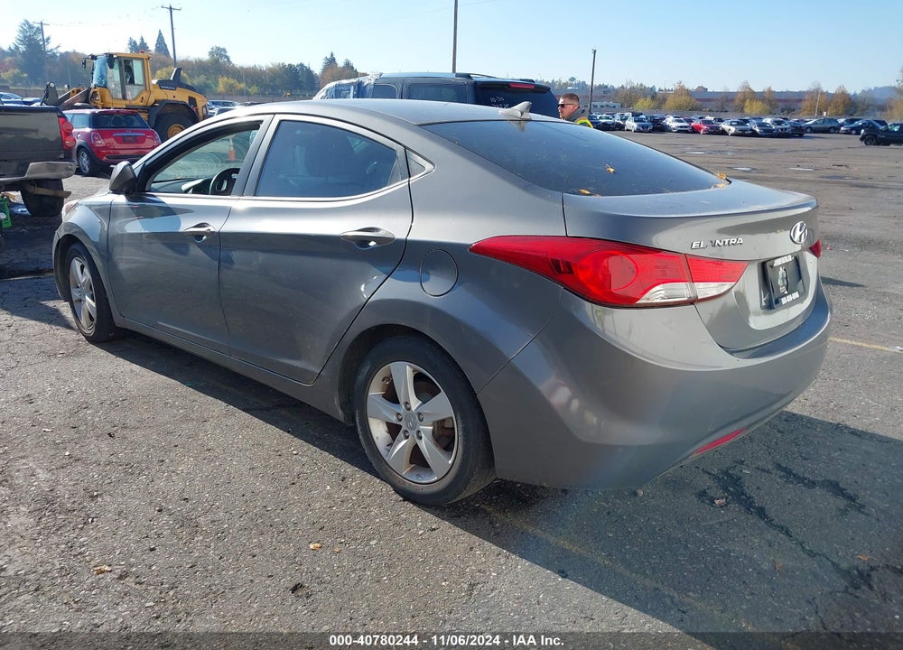 2013 HYUNDAI ELANTRA GLS VIN: 5NPDH4AE0DH227080
