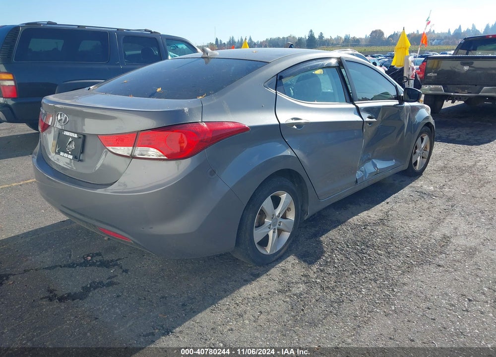 2013 HYUNDAI ELANTRA GLS VIN: 5NPDH4AE0DH227080