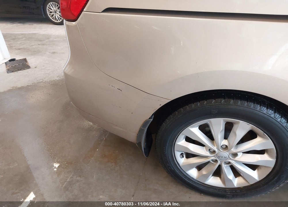2015 KIA SEDONA EX VIN: KNDMC5C18F6050726