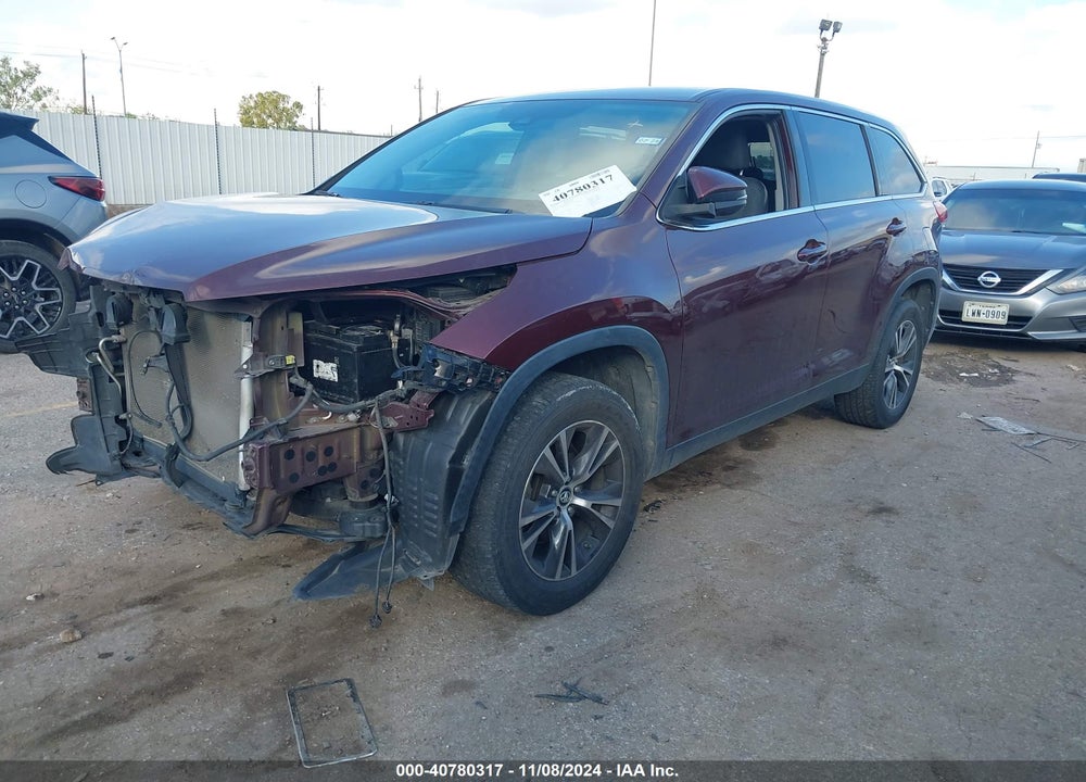 2019 TOYOTA HIGHLANDER LE VIN: 5TDZARFH4KS056853