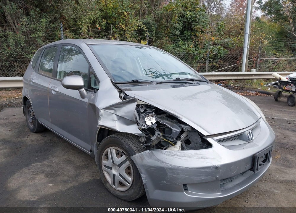 2007 HONDA FIT VIN: JHMGD38447S030580