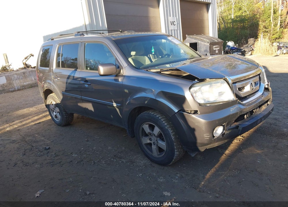2011 HONDA PILOT EX VIN: 5FNYF4H46BB028826