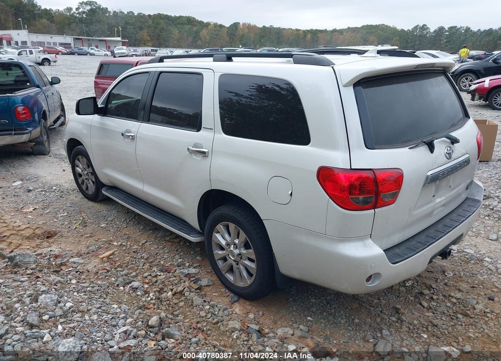2011 TOYOTA SEQUOIA PLATINUM 5.7L V8 VIN: 5TDYY5G11BS031796