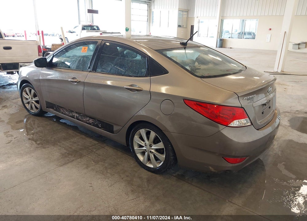 2013 HYUNDAI ACCENT GLS VIN: KMHCU4AE4DU325487