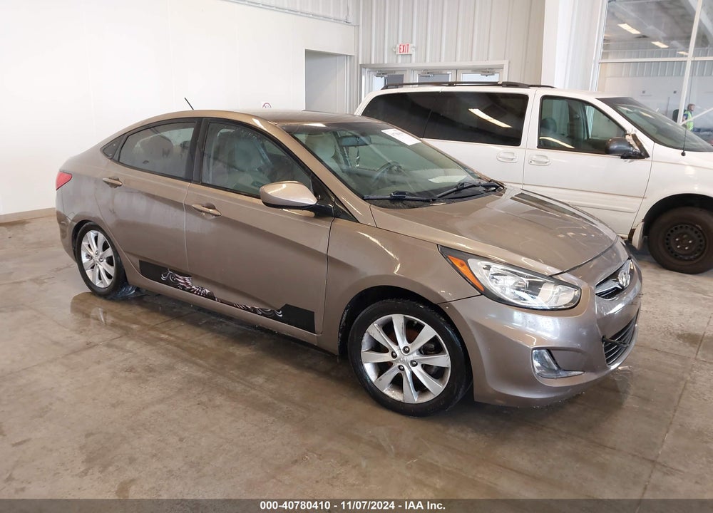 2013 HYUNDAI ACCENT GLS VIN: KMHCU4AE4DU325487