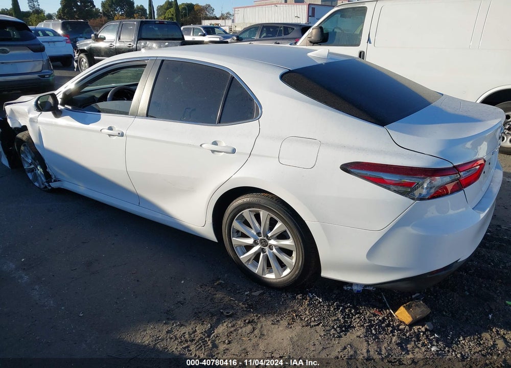 2020 TOYOTA CAMRY LE VIN: 4T1L11AK0LU951517