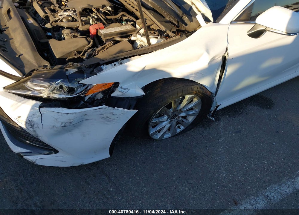 2020 TOYOTA CAMRY LE VIN: 4T1L11AK0LU951517