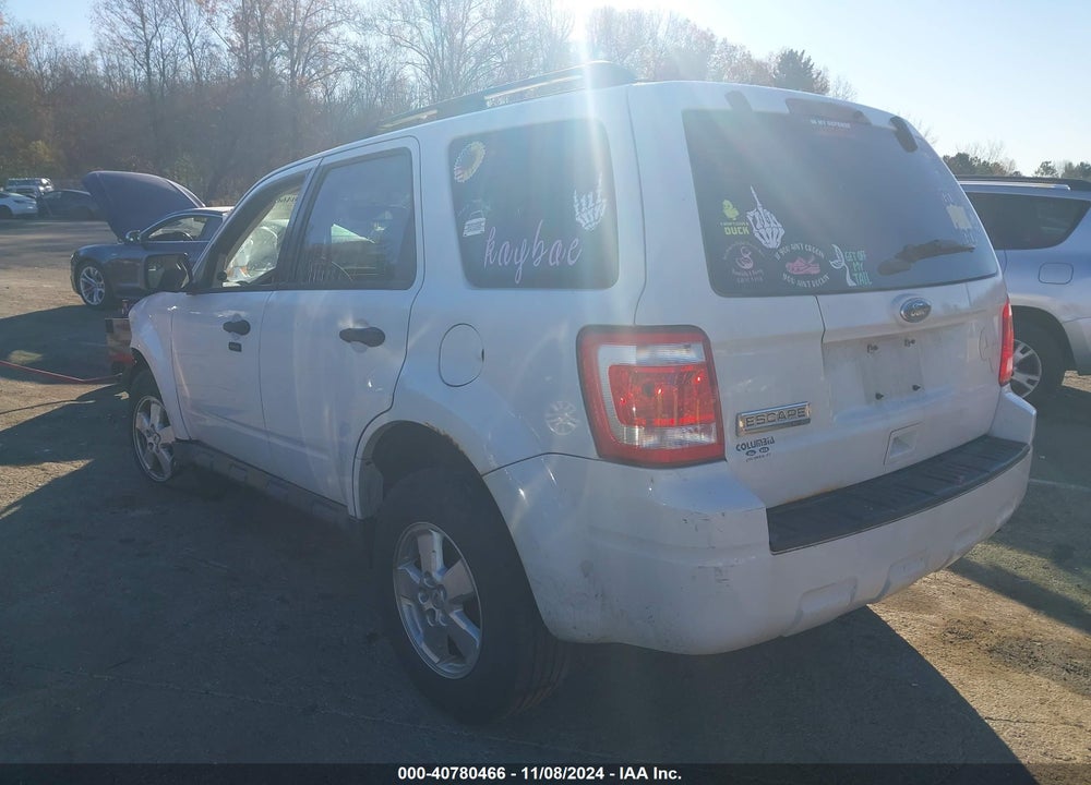 2011 FORD ESCAPE XLT VIN: 1FMCU9D70BKB36130