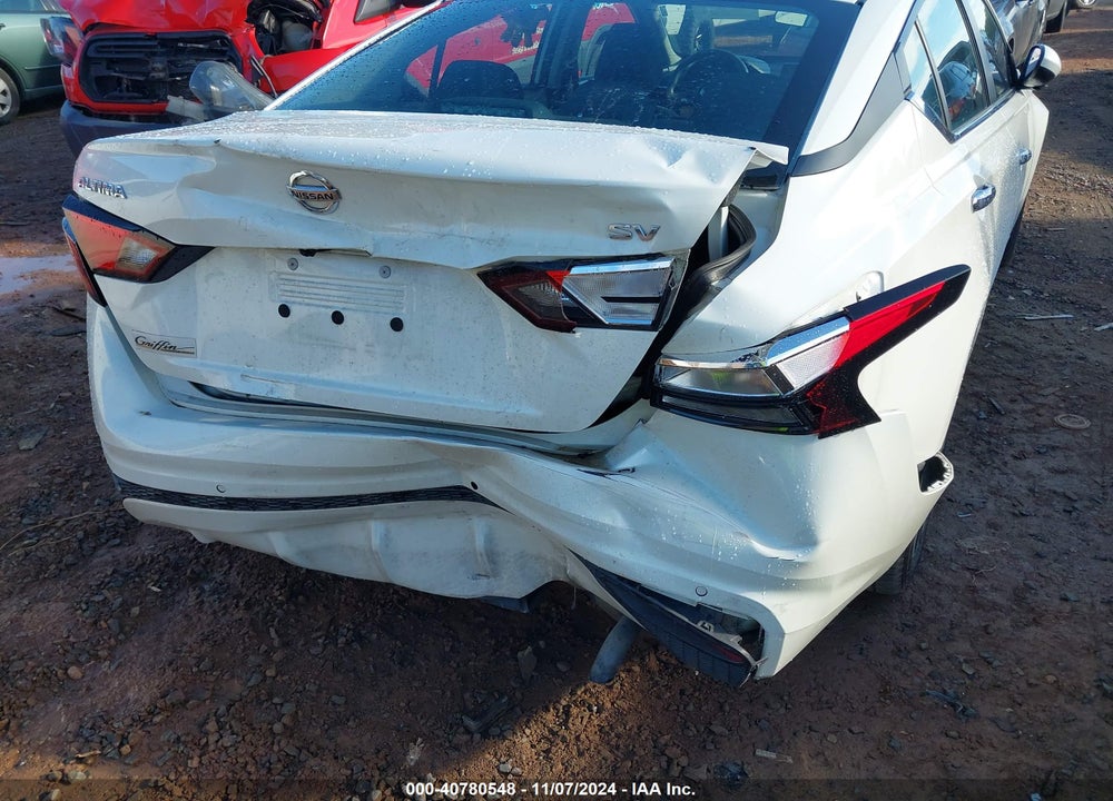 2022 NISSAN ALTIMA SV FWD VIN: 1N4BL4DV0NN300425
