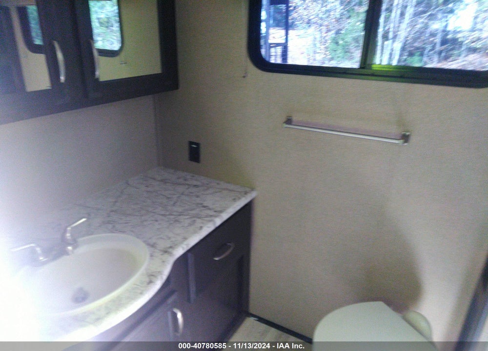 2018 GRAND DESIGN IMAGINE TRAVEL TRAILER VIN: 573TE2722J5500742