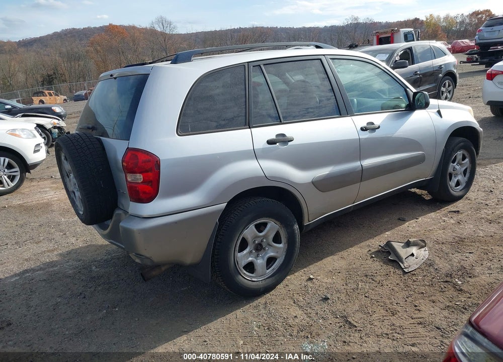 2005 TOYOTA RAV4 VIN: JTEHD20V256031801