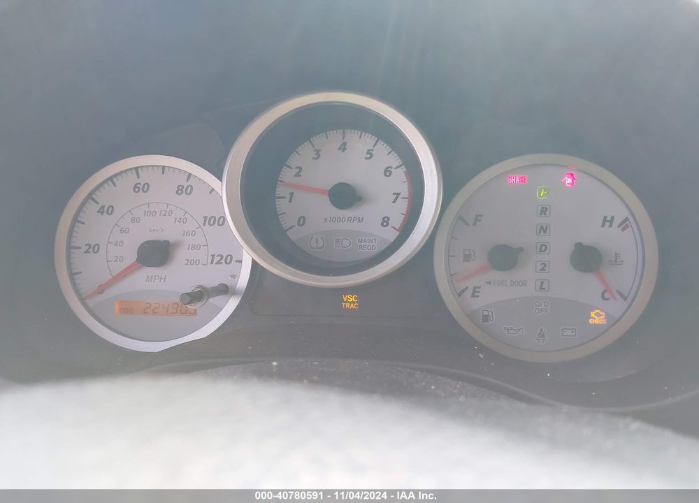 2005 TOYOTA RAV4 VIN: JTEHD20V256031801