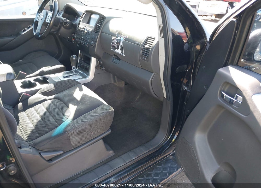 2008 NISSAN PATHFINDER SE VIN: 5N1AR18B98C632183