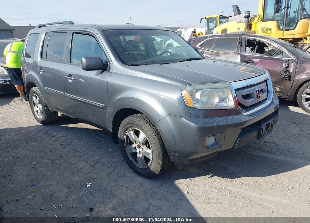 2011 HONDA PILOT EX VIN: 5FNYF4H4XBB093999