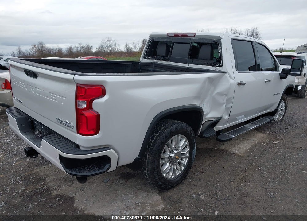 2022 CHEVROLET SILVERADO 2500HD 4WD STANDARD BED HIGH COUNTRY VIN: 1GC4YREY9NF241329