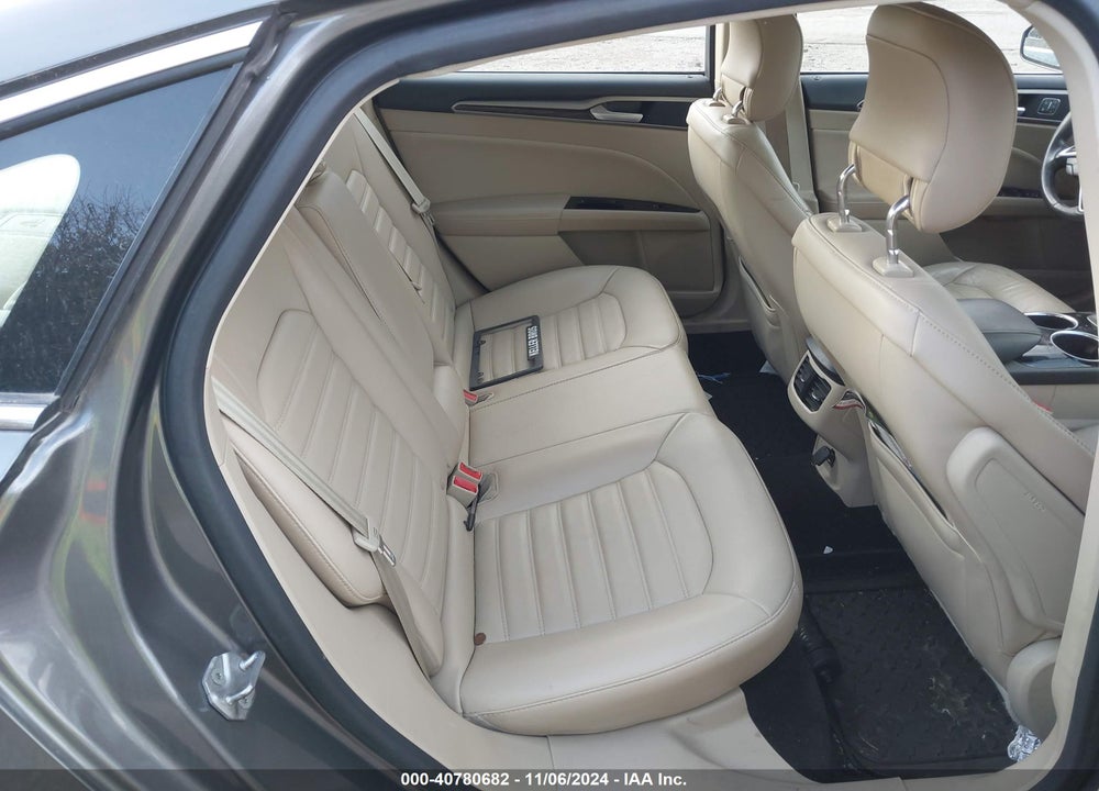 2014 FORD FUSION SE VIN: 1FA6P0HD8E5352224